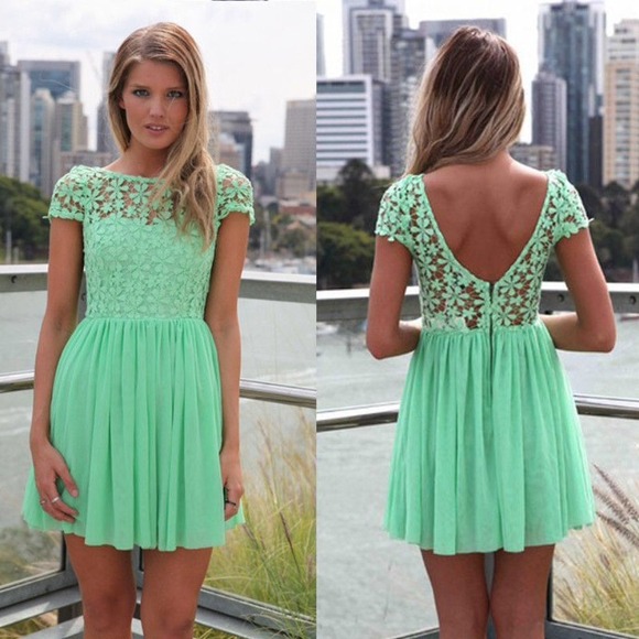 Dresses & Skirts - Lace dress