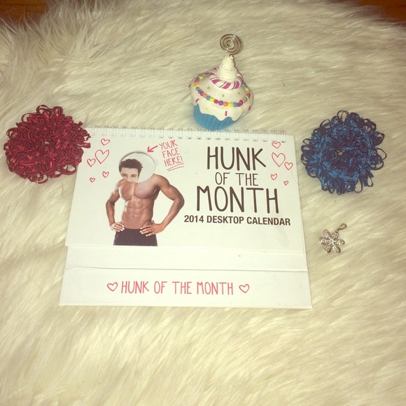 Picture holder calendar charm two hair scrunchies