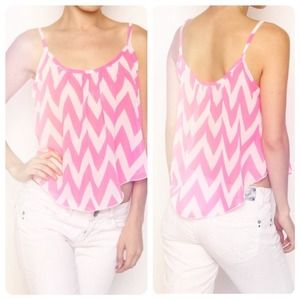 CHEVRON PRINT TOP
