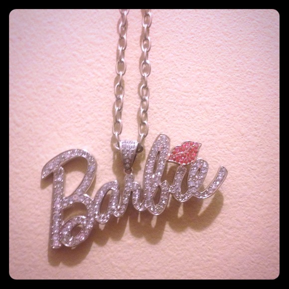 Barbie Necklace 💋