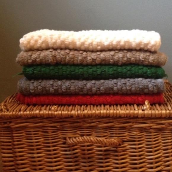 🔴SOLD🔴 Infinity scarf - Picture 2 of 3