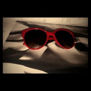 H&M red foldable sunglasses