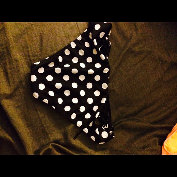 Black/white polka dot swim bottoms
