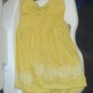 Yellow tube top