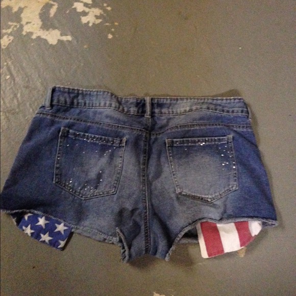 American flag shorts! - Picture 3 of 3