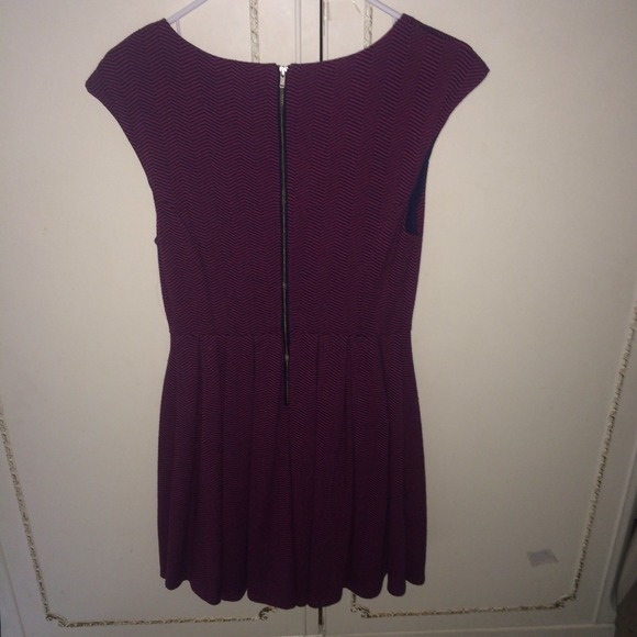 Urban Outfitter Cooperative red&blue chevron dress - Picture 3 of 4