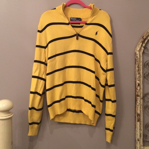 Polo sweater🙉🙊🙈
