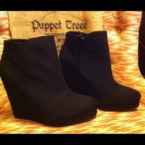 FREE SHIPPING-Black 4in. microfiber booties
