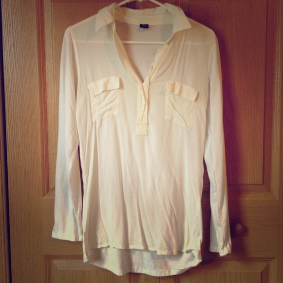 🌱New Listing🌱 White shirt