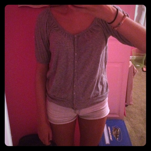 Grey half sleeve top