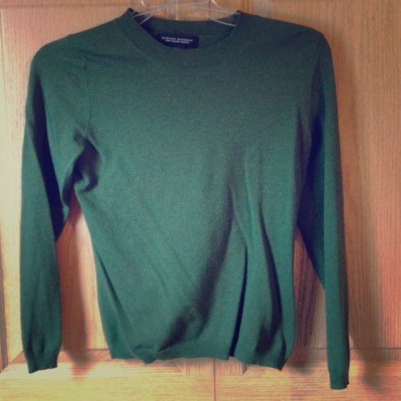 🌱New Listing🌱 Sweater - Picture 1 of 2