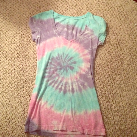 TYE DYE T-SHIRT