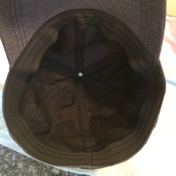 🚫SOLD/BUNDLED🚫 Lululemon Cap - Picture 4 of 4