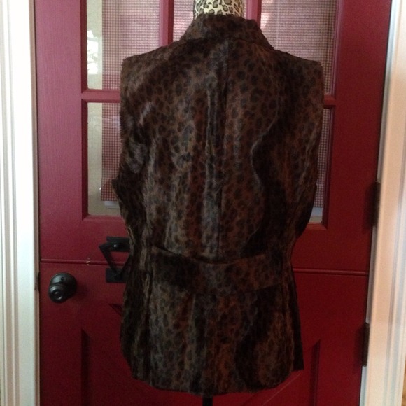 Vest - Picture 2 of 2