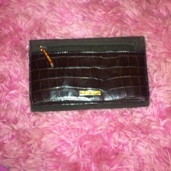 Brown Nine West wallet