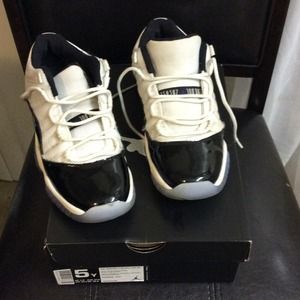 GS Jordan XI Retro Low Concord