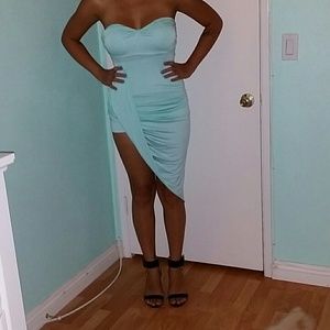 Mint green draped dress!