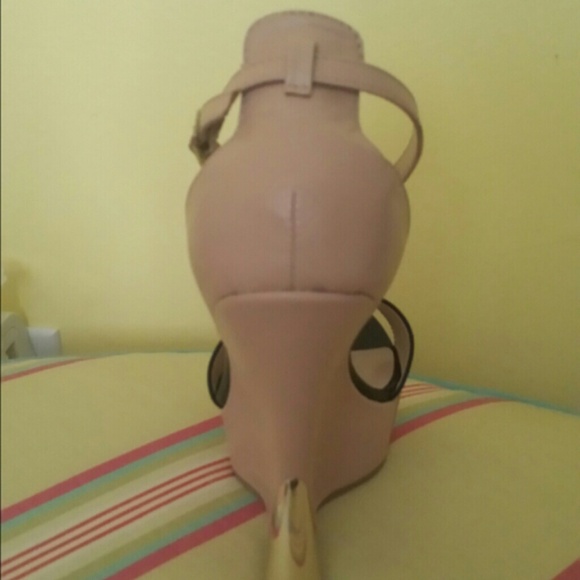 Brand New Steve Madden Grannted Wedges - Picture 4 of 5