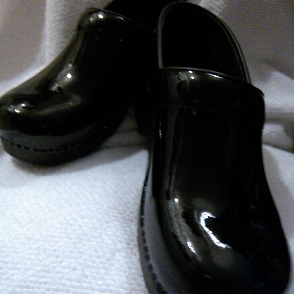 Sold - Picture 3 of 4