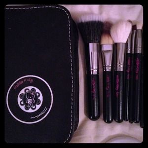 Bundle for jkitty Hello Kitty Travel Brush Set