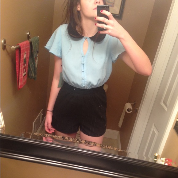 ❌Sold in bundle❌Adorable Blue and Black Romper - Picture 3 of 4