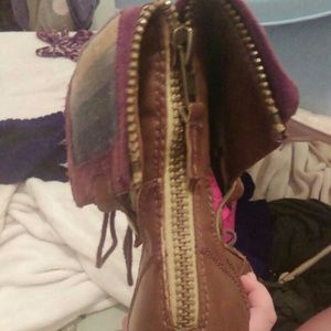 Combat boots