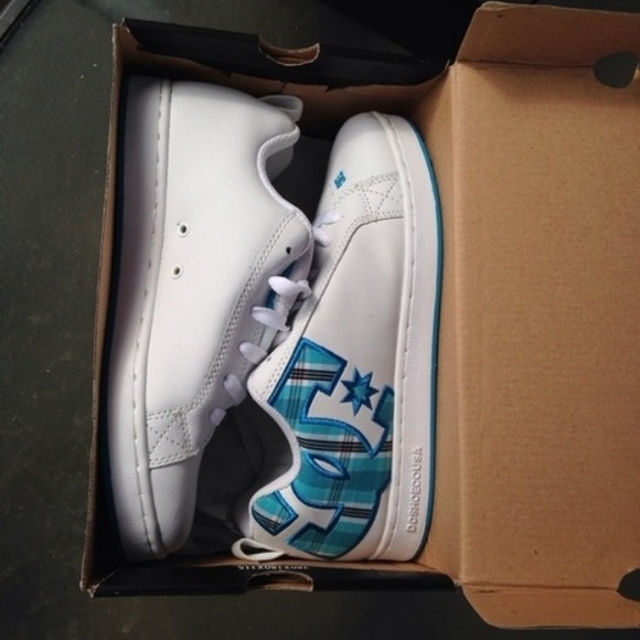 Brand new DC shoes