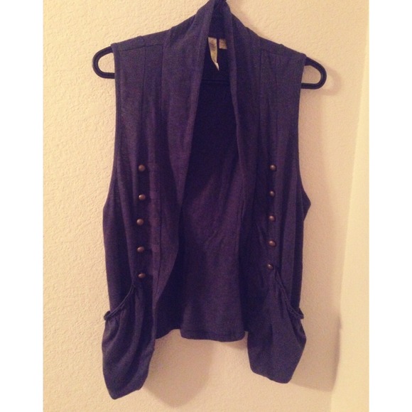 Sleeveless Cardigan