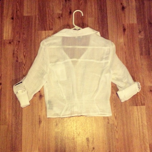 🚫SOLD White Tie Up Top - Picture 3 of 4