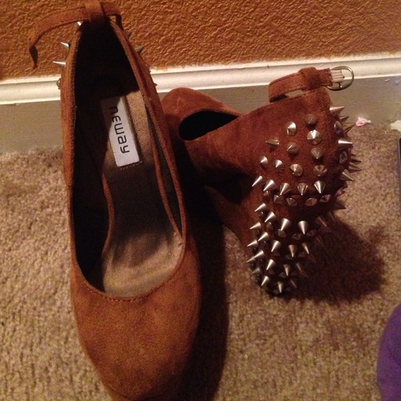 Cute spike brown closed toe wedge