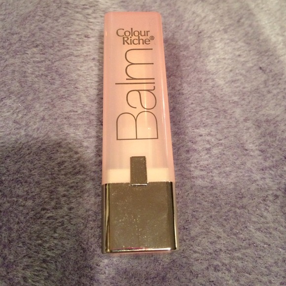 Colour Riche 118 pink satin lipstick NWT