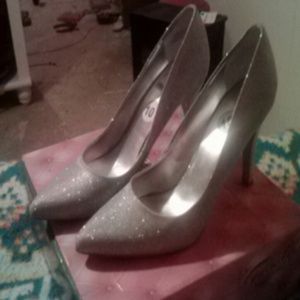 Sparkle shoes