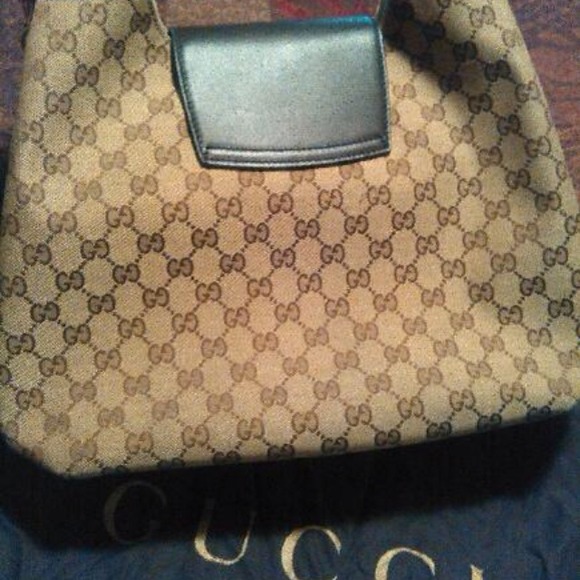 Authentic Gucci - Picture 4 of 4