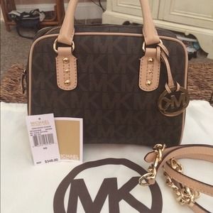Mk small satchel never used NO TRADES