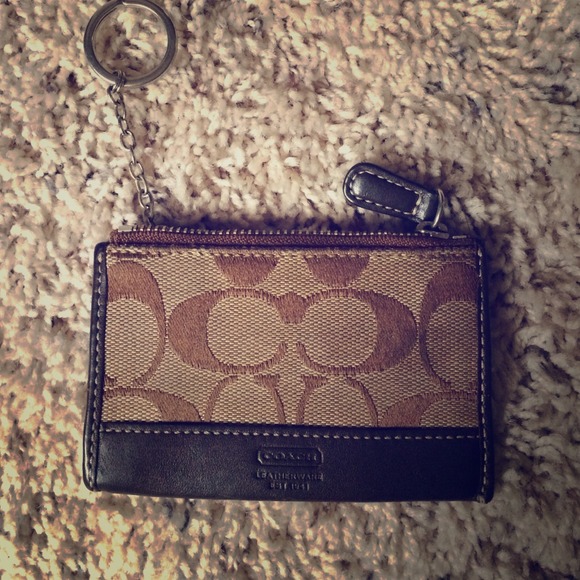Coach ID holder
