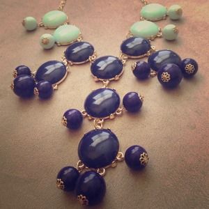Statement necklace