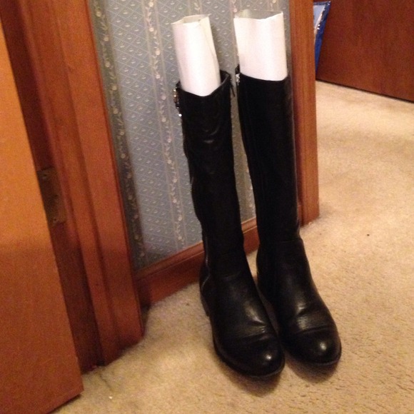 Riding boots