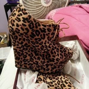 Cheetah print close toed wedges