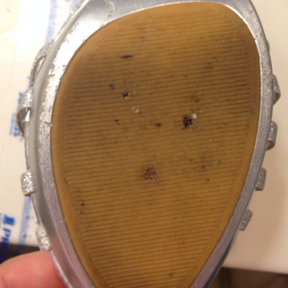 High heels - Picture 4 of 4