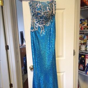 GORGEOUS ALL SEQUIN PROM DRESS!!!