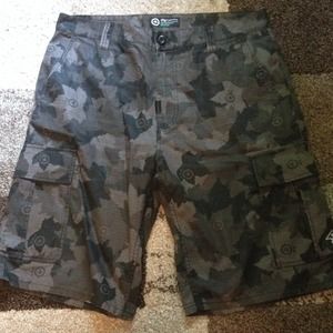 Men's LRG camo shorts