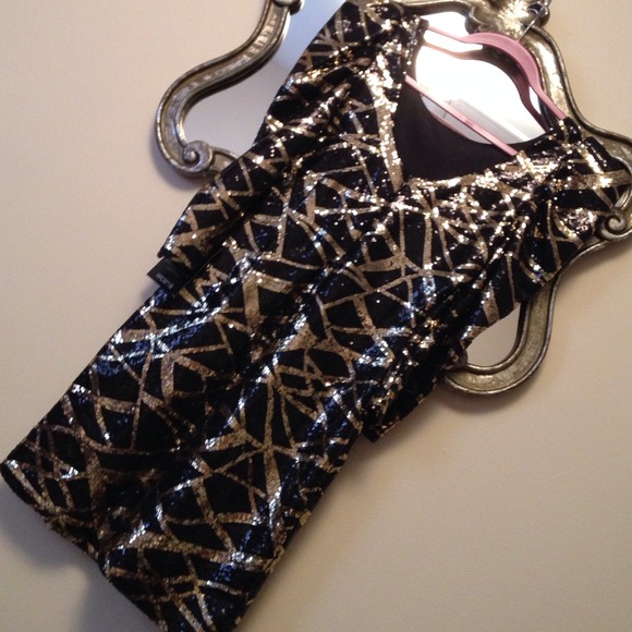 Black and gold sequin dress - Picture 2 of 4