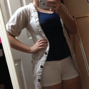 OATMEAL COLORED HOLLISTER CARDIGAN