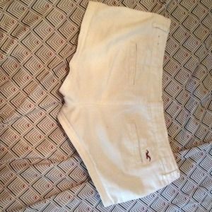 WHITE HOLLISTER SHORTS