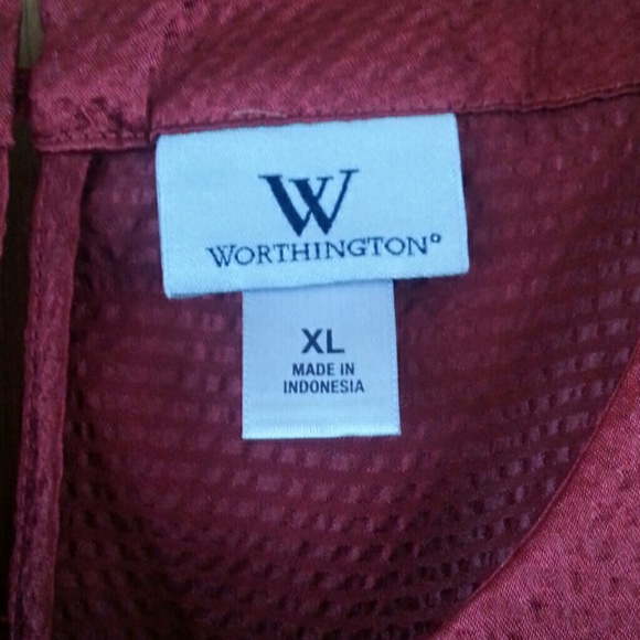 Red blouse - Picture 2 of 3