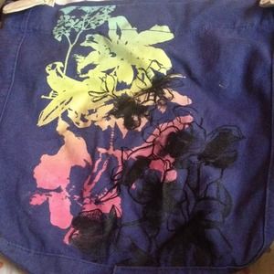 Blue tote bag