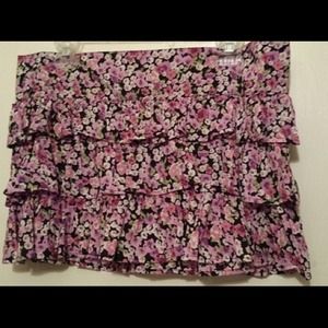 Forever 21 floral skirt. Perfect condition.