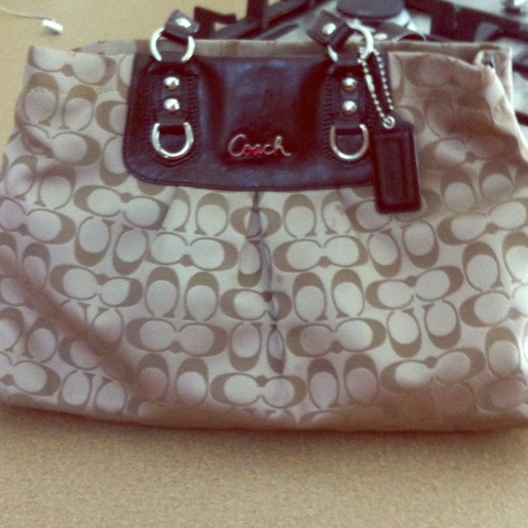 Genuine coach purse!!