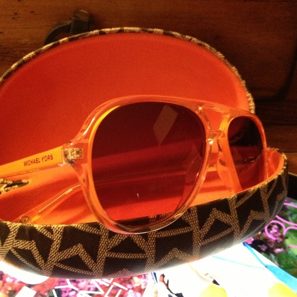 💯Authentic Michael Kors Sunglasses Host Pic 8/20