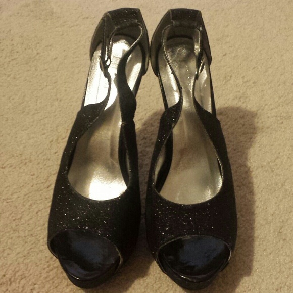 Black sparkly heels - Picture 3 of 3